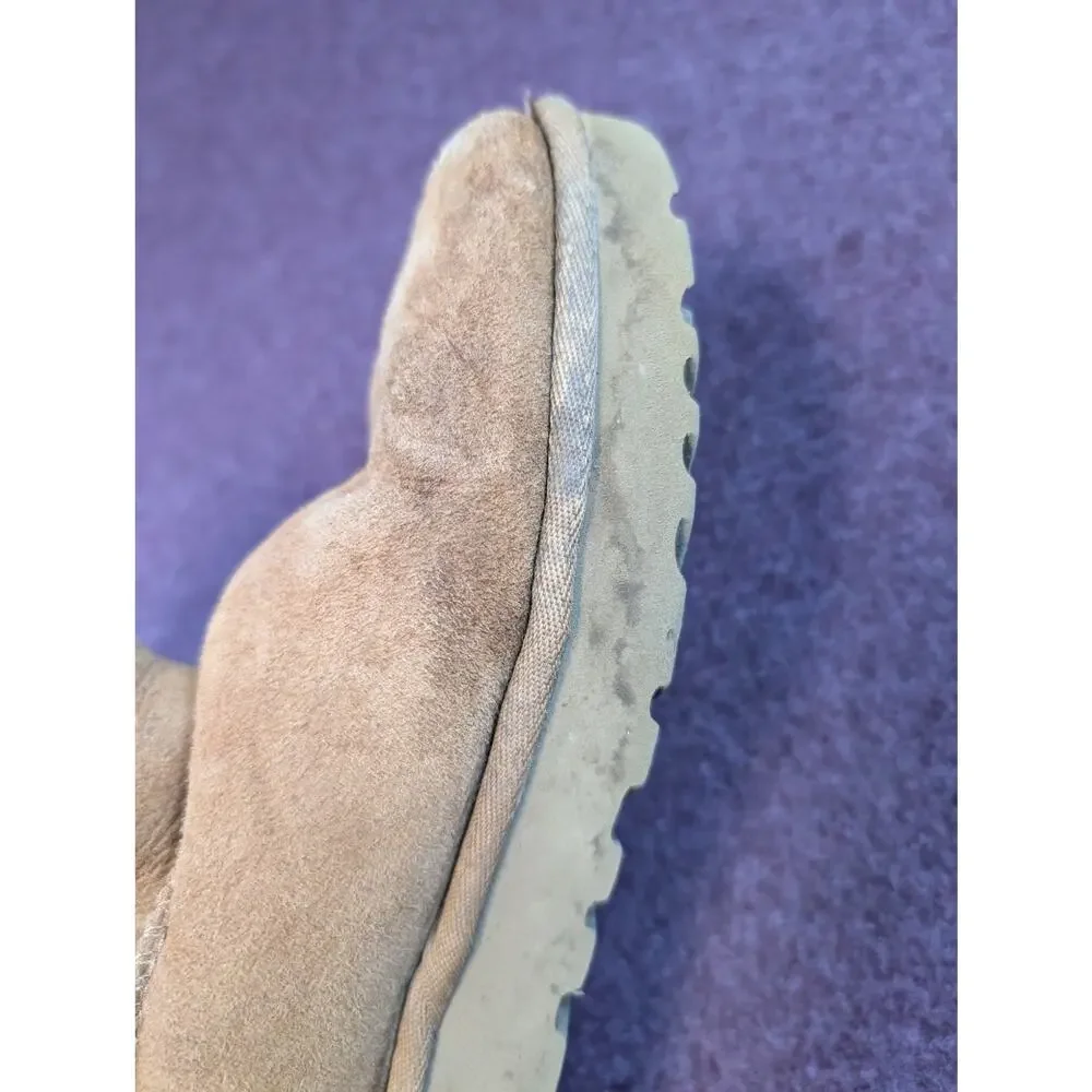 UGG women classic